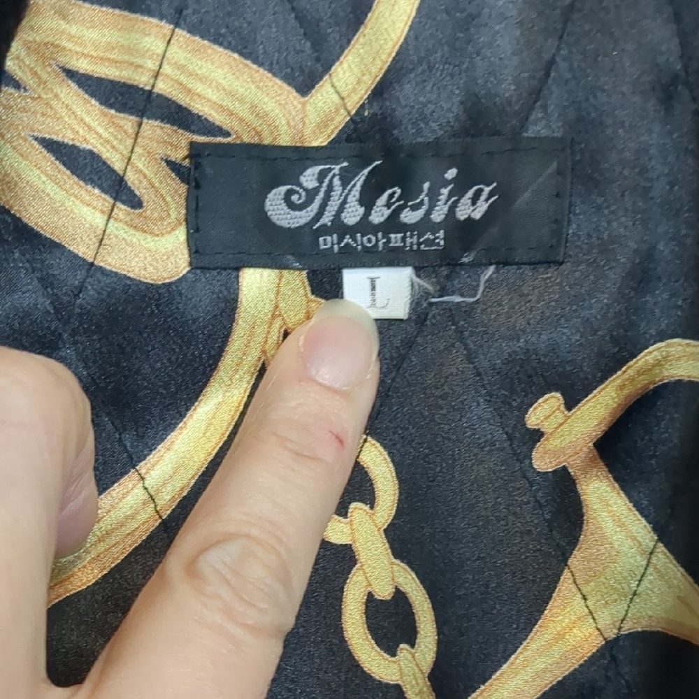 Women's Black velvet Coat with Decorative Chain-Print Lining Sz L - Picture 2 of 12